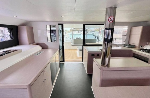 Pirovac Boat Rental | Sibenik Sun-soaked Sailing: A Luxurious Croatian Voyage