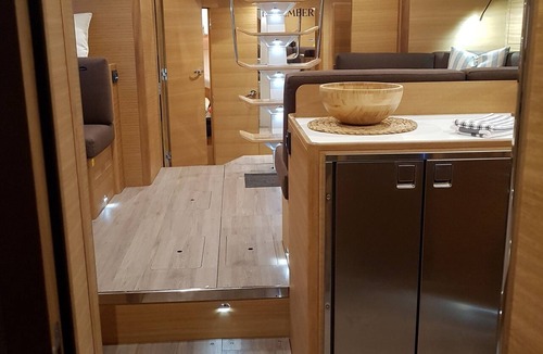 Pirovac Boat Rental | Sibenik Sun-soaked Sailing: A Luxurious Croatian Voyage