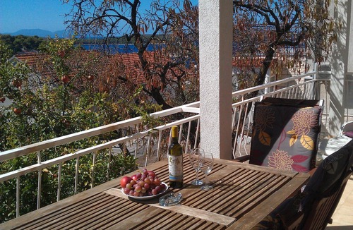 Krizna luka Apartment | Spacious Hvar Town 3 Bedroom Apartment With Large Terrace