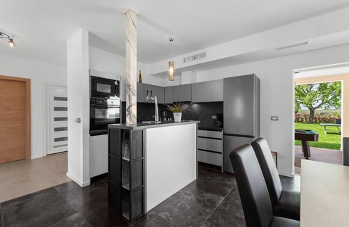 Brtonigla Villa | Specious villa with pool near Brtonigla, Croatia