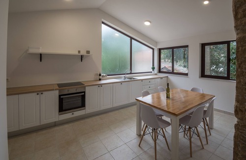 Trn House | Stara kuca Estate