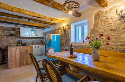 Dobrinj Apartment | Stone House Apartment With A Private And Heated Swimming Pool