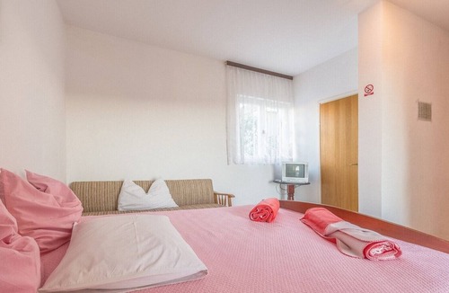 Jadrtovac Apartment | Studio Apartment Ivic A4 with balcony