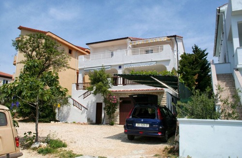 Mandre Apartment | Studio flat near beach Mandre, Pag (AS-4123-a)