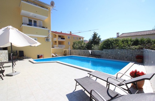 Baska Apartment | Studio flat with a swimming pool Baška, Krk (AS-18785-a)