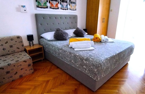 Zivogosce Apartment | Studio flat with balcony and sea view Živogošće - Porat, Makarska (AS-6807-b)