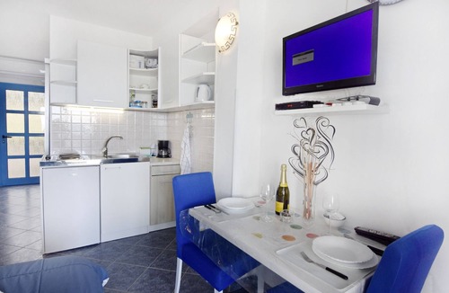 Savudrija Apartment | Studio flat with terrace and sea view Savudrija, Umag (AS-20295-a)