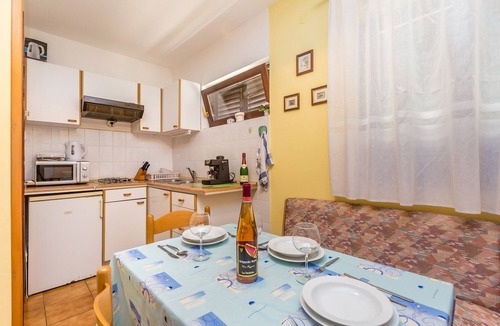 Njivice Apartment | Studio flat with terrace and sea view Njivice (Krk) (AS-5325-a)