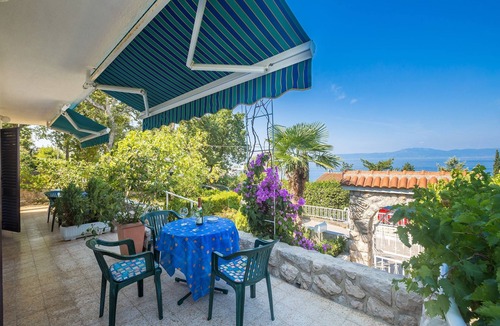 Njivice Apartment | Studio flat with terrace and sea view Njivice (Krk) (AS-5325-b)
