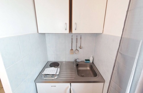 Tkon Apartment | Studio flat with terrace and sea view Tkon, Pašman (AS-8414-b)