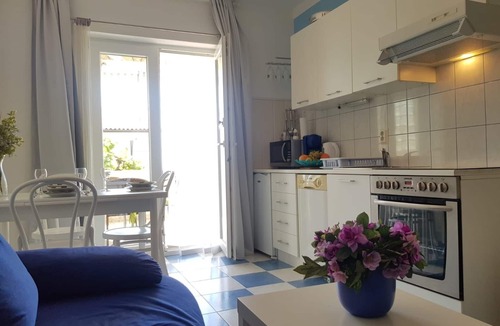 Banjol Apartment | Studio flat with terrace Banjol, Rab (AS-5071-a)