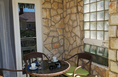 Banjol Apartment | Studio flat with terrace Banjol, Rab (AS-5071-a)