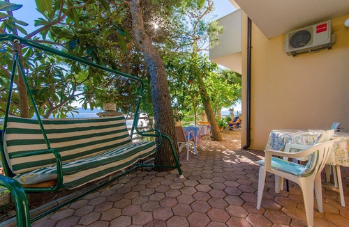 Pisak Apartment | Studio flat with terrace and sea view Pisak, Omiš (AS-2802-a)