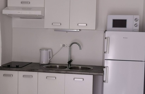 Vrsi Apartment | Studio flat with terrace Vrsi - Mulo, Zadar (AS-19047-a)