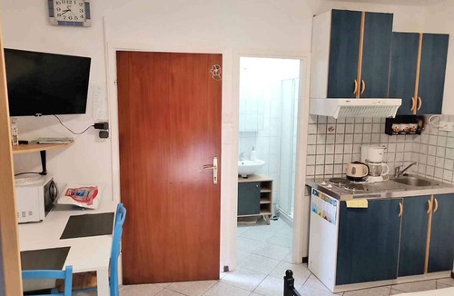 Baska Apartment | Studio with air conditioning and balcony