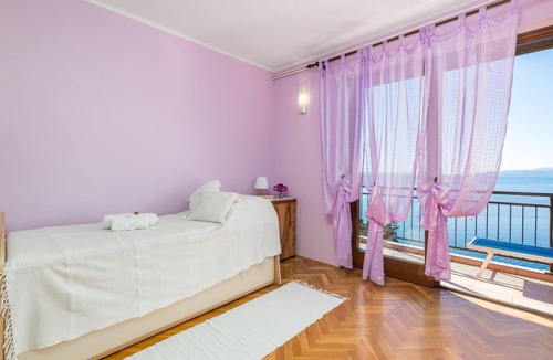 Icici Apartment | Stunning apartment in Opatija with WiFi