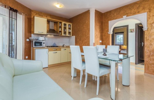 Antonci Apartment | Stunning apartment in Porec with swimming pool