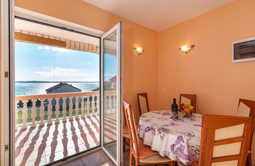 Rtina Apartment | Stunning apartment in Rtina with WiFi