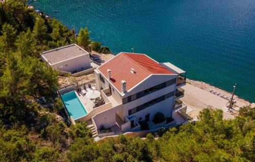 Blace House | Stunning Home In Blace