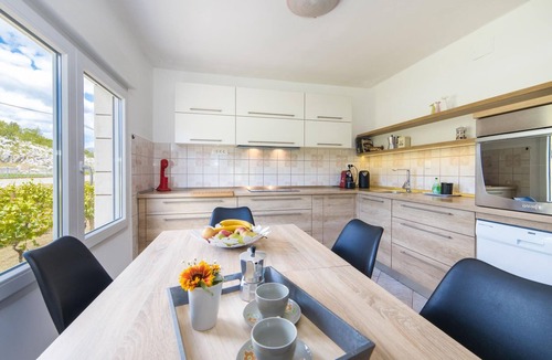 Stasevica House | Stunning home in Stasevica