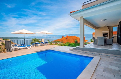Vrbnik Villa | Stunning private villa for 6 people with WIFI, A/C, private pool, TV and terrace