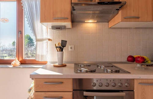 Opatija House | Stunning private villa for 6 guests with WIFI, A/C, TV, terrace and pets allowed