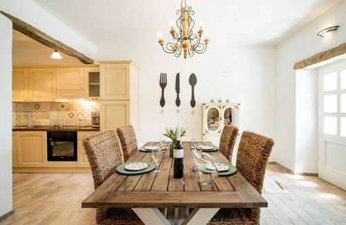Buzet House | Stunning villa for 6 people with private pool, A/C, WIFI, TV and terrace