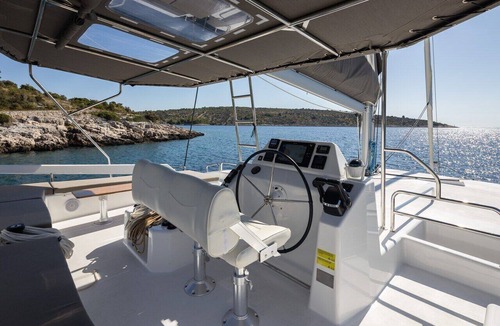 Primosten Boat Rental | Sun-Kissed Sailing Adventure in Sibenik, Croatia