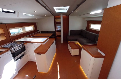 Primosten Boat Rental | Sun-Kissed Sailing Adventure in Sibenik, Croatia