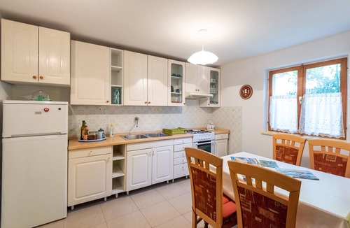 Zadar Apartment | The apartment consists of two bedrooms, a bathroom, a kitchen and a living room