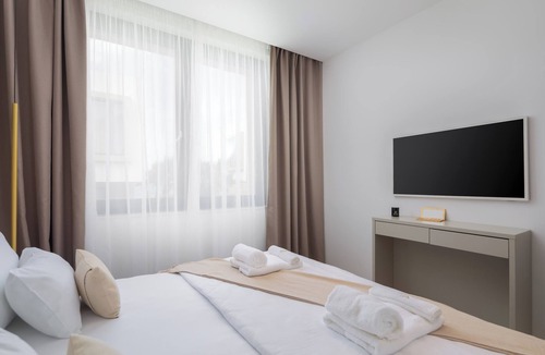 Kraj Resort | The Palms Resort 2BR Villa Dream Three with Pool