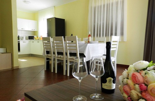 Premantura Apartment | Three Bedroom Apartment with Balcony, by the entrance of nature park of Kamenjak