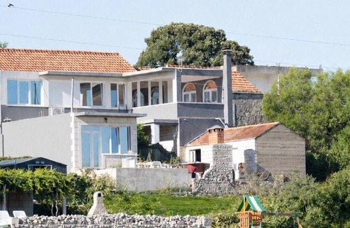 Vela Glavica Apartment | Three bedroom apartment with terrace and sea view Lumbarda, Korčula (A-27912-a)
