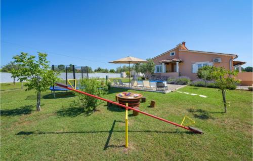 Bibici House | Three-Bedroom Holiday Home In Bibici