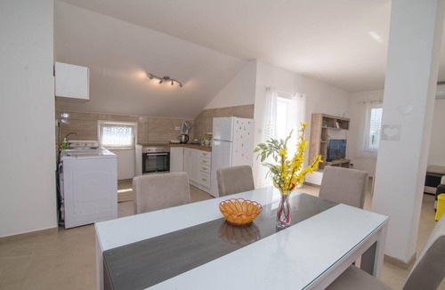 Veli Losinj Apartment | Tia apartmet with sea view
