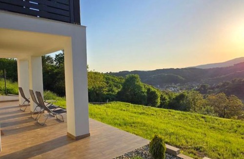 Zagreb Villa | Top Hill