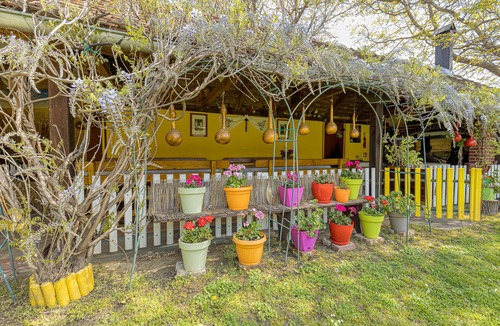 Velika House | Traditional Child Friendly Homestead Larva, Trenkovo, Croatia
