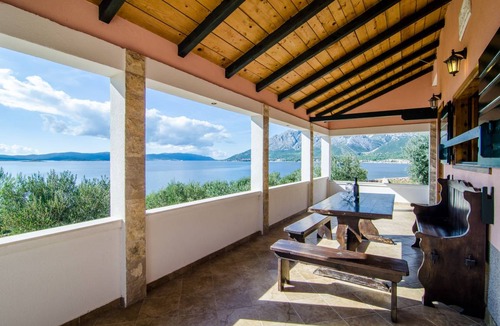 Postup Villa | Traditional Peljesac Villa 3 Bedrooms Villa Sea Edge Stunning Sea Views Private Beach