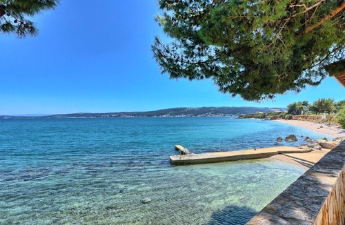 Kastel Stafilic Apartment | Two bedroom apartment near beach Kaštel Štafilić, Kaštela (A-21981-d)