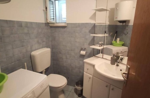 Karlobag Apartment | Two Bedroom Apartment with Balcony and Sea View