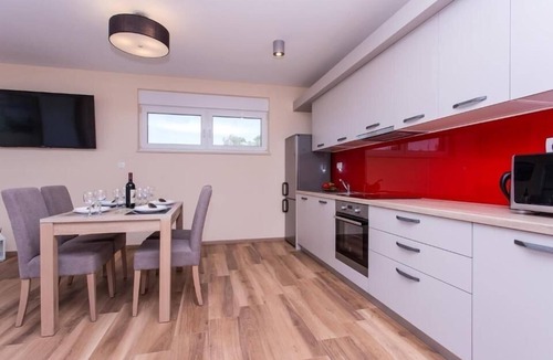 Malinska Apartment | Two bedroom apartment with balcony and sea view Malinska, Krk (A-24664-b)