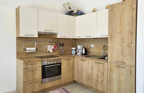Njivice Apartment | Two bedroom apartment with terrace and sea view Njivice, Krk (A-21695-a)