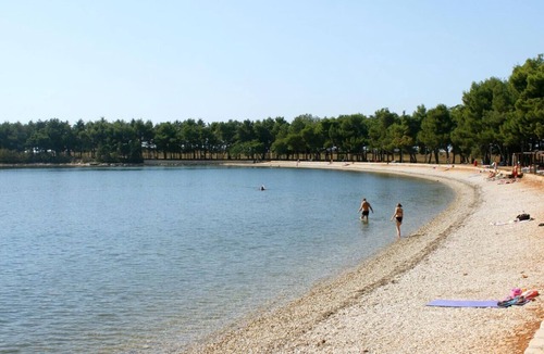 Buzinija Apartment | Two bedroom apartment with terrace and sea view Novigrad (A-7037-a)