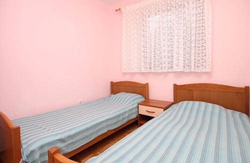 Povljana Apartment | Two bedroom apartment with terrace Povljana, Pag (A-6297-b)