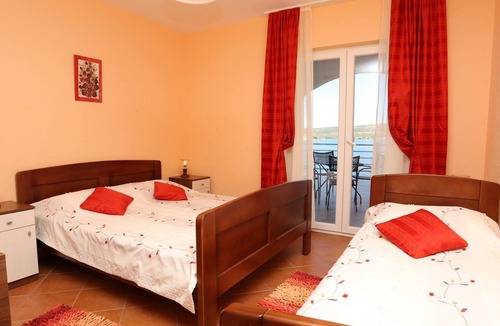 Razanj Apartment | Two bedroom apartment near beach Ražanj, Rogoznica (A-10318-d)