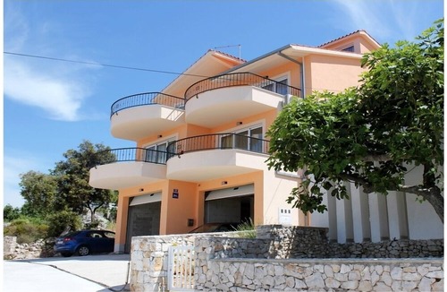 Razanj Apartment | Two bedroom apartment with balcony and sea view Ražanj, Rogoznica (A-11347-c)