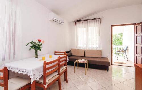 Krusevo Apartment | Two-Bedroom Apartment In Krusevo