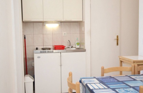 Podgora Apartment | Two bedroom apartment near beach Podgora, Makarska (A-6782-a)