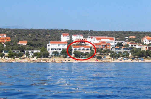 Mandre Apartment | Two bedroom apartment near beach Mandre, Pag (A-8655-d)