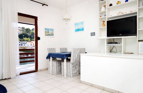 Zavalatica Apartment | Two bedroom apartment near beach Zavalatica, Korčula (A-9285-b)
